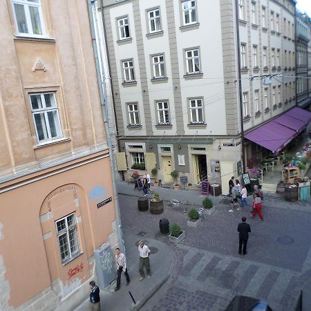 Apartment On Staroievreiska Lviv Kültér fotó