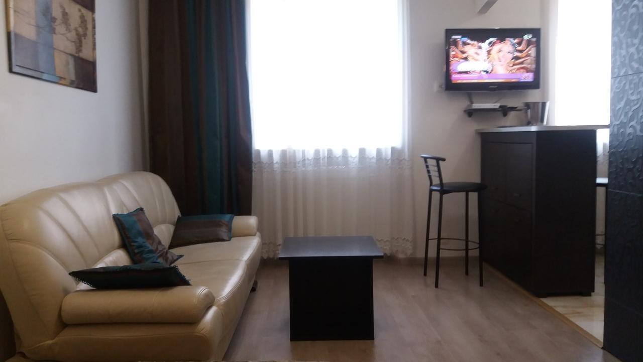 Apartment On Staroievreiska Lviv Kültér fotó