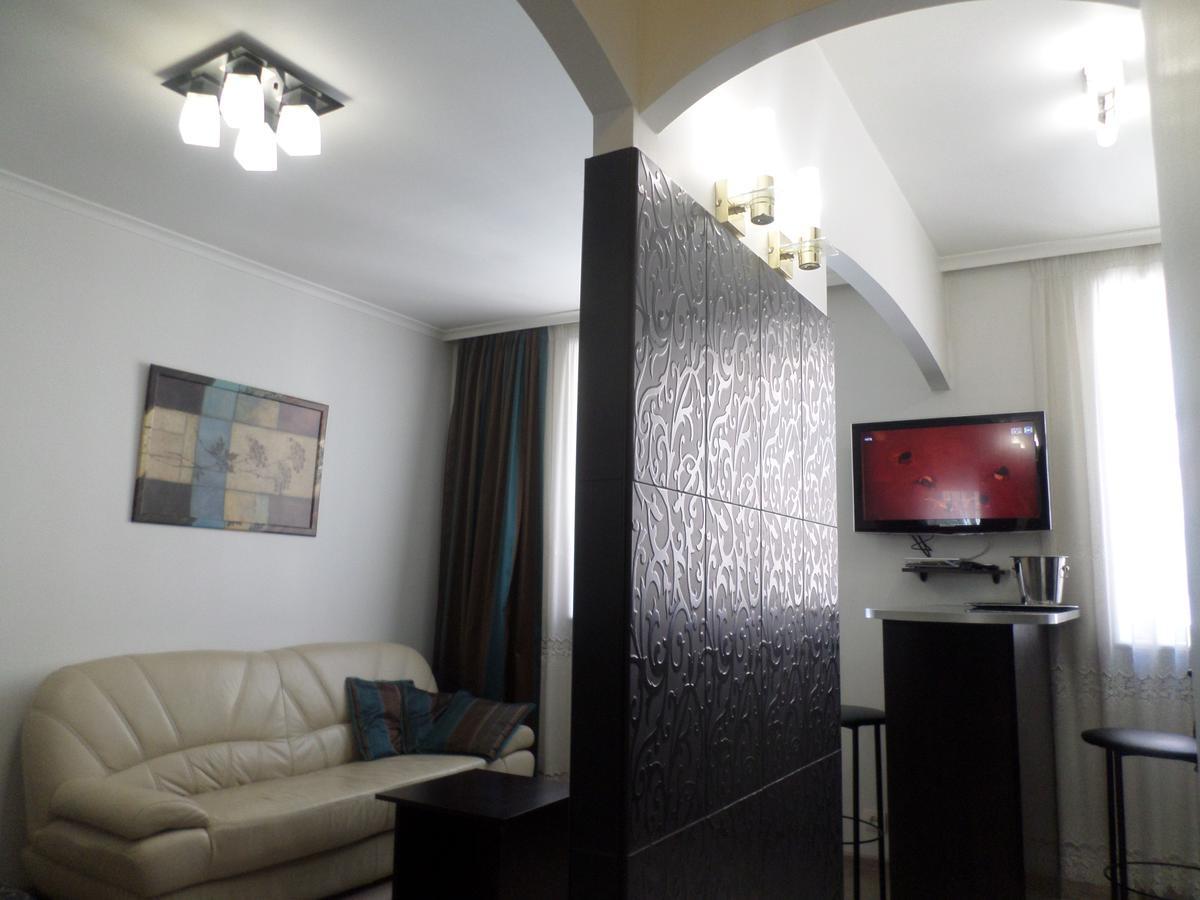 Apartment On Staroievreiska Lviv Kültér fotó